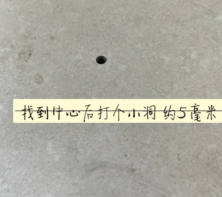武乡瓷砖空鼓维修公司专业解答在瓷砖铺贴过程中，如果砂料搅拌不均匀，将会带来以下问题